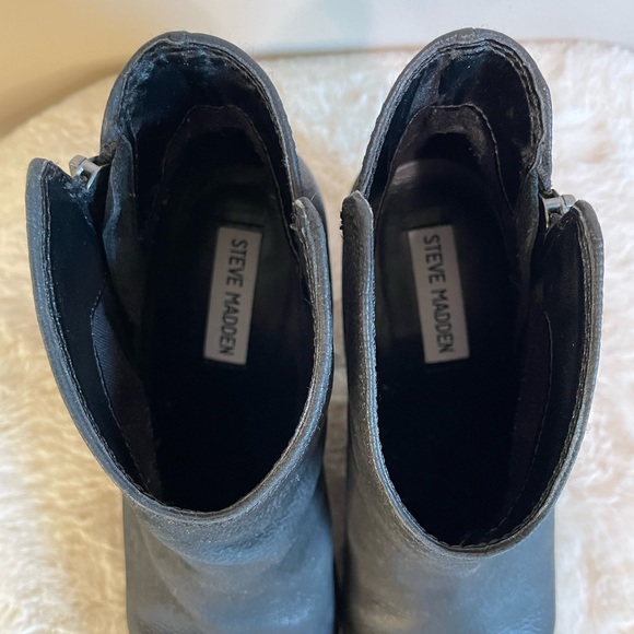 Steve Madden Genuine Leather Ankle Boots (9.5) - Picture 6 of 9